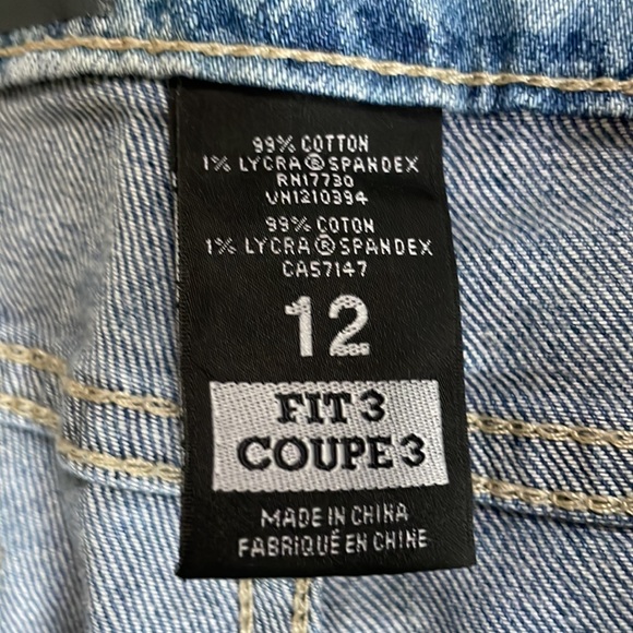 Women’s Jeans - Picture 3 of 4